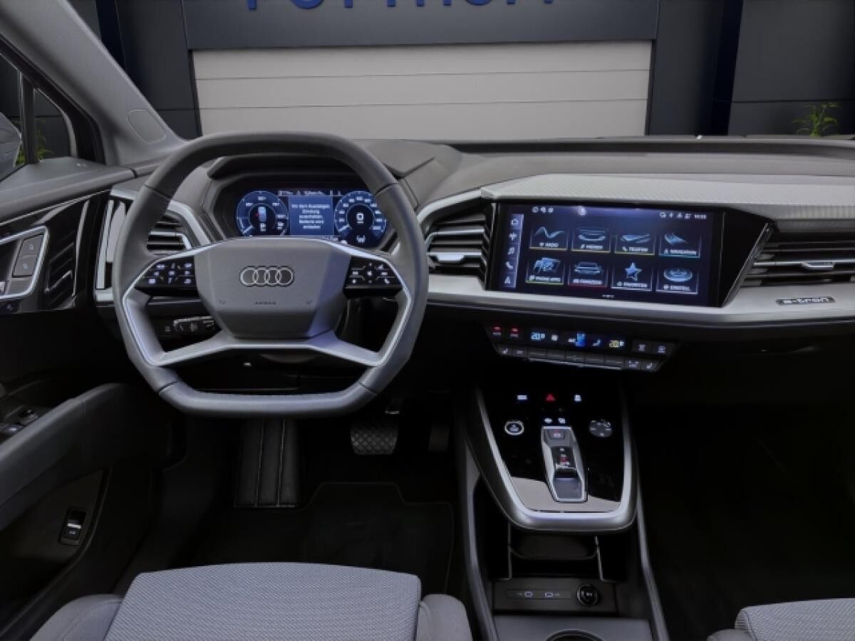 Audi Q4 e-tron e-tron Sportback 35 NAVI SHZG LM20 AHK