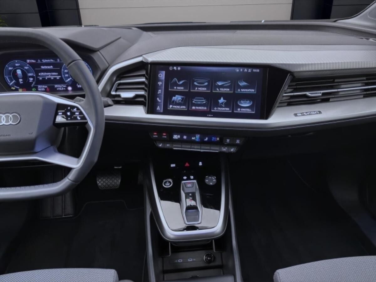 Audi Q4 e-tron e-tron Sportback 35 NAVI SHZG LM20 AHK