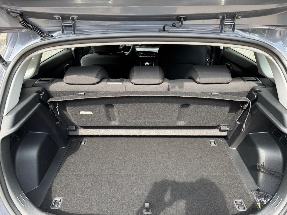 Hyundai i20 FL (MY25) 1.0 T-GDI 100 PS 6-MT Trend, Komfortpaket