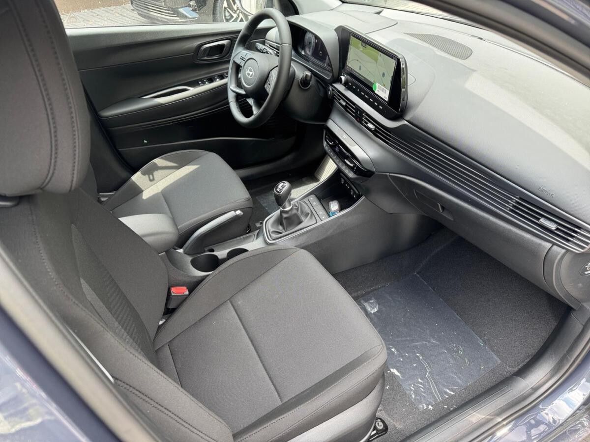 Hyundai i20 FL (MY25) 1.0 T-GDI 100 PS 6-MT Trend, Komfortpaket