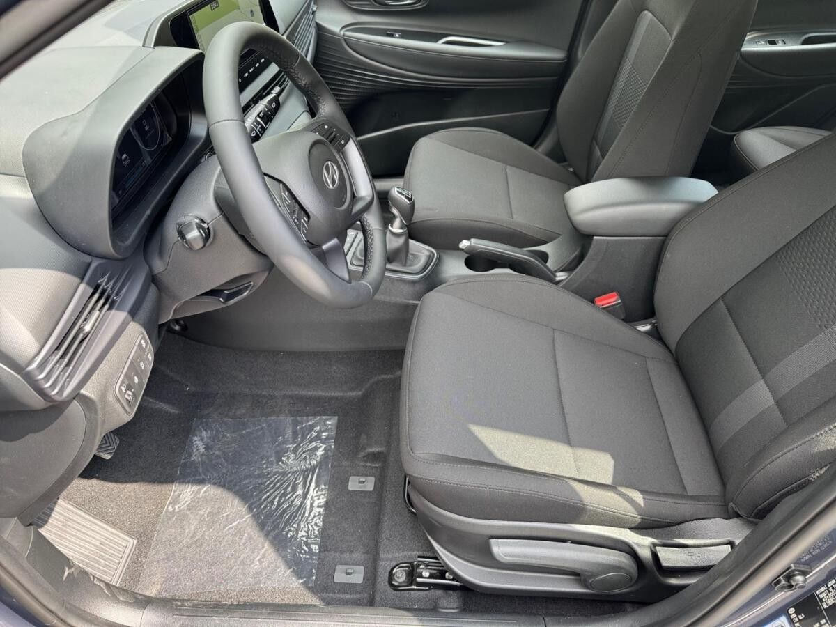 Hyundai i20 FL (MY25) 1.0 T-GDI 100 PS 6-MT Trend, Komfortpaket
