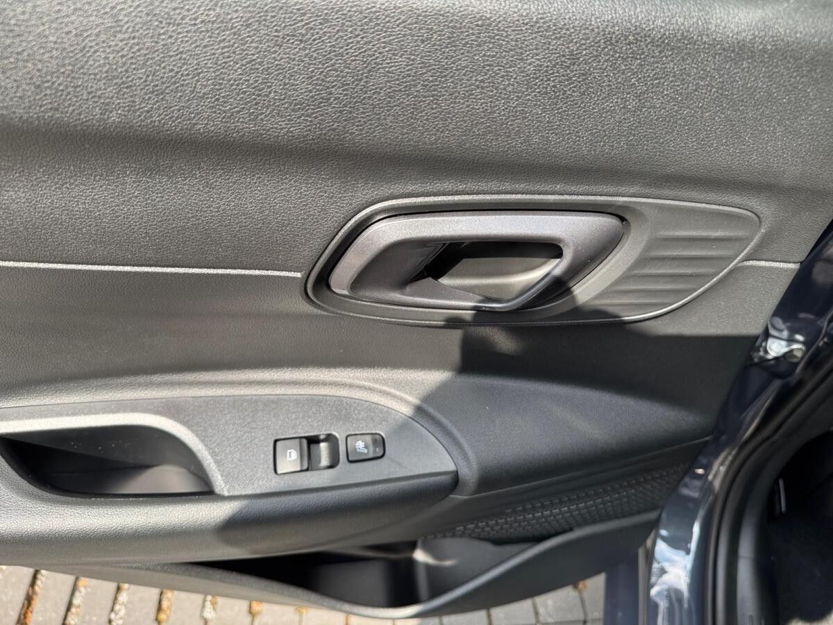 Hyundai i20 FL (MY25) 1.0 T-GDI 100 PS 6-MT Trend, Komfortpaket