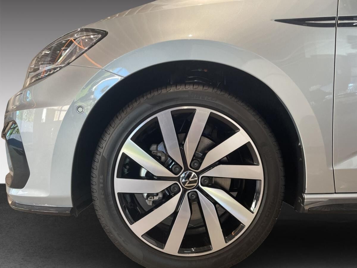 Volkswagen Touran Highline 2.0 TDI Black Style, 7-sitzer