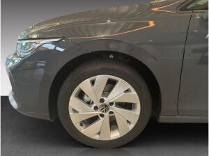 Volkswagen Golf 1.5 eTSI Energy DSG AHK