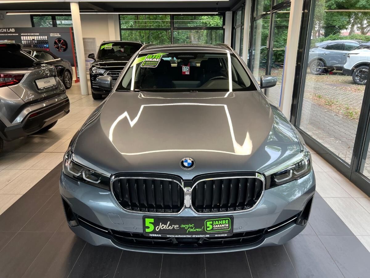 BMW 520 Touring (G31) Navi Kamera SR&WR ACC