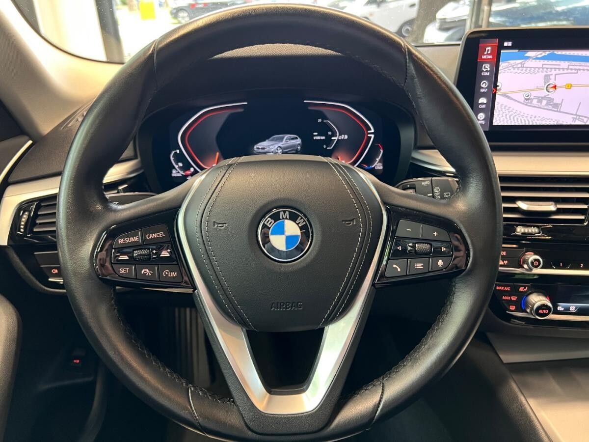 BMW 520 Touring (G31) Navi Kamera SR&WR ACC