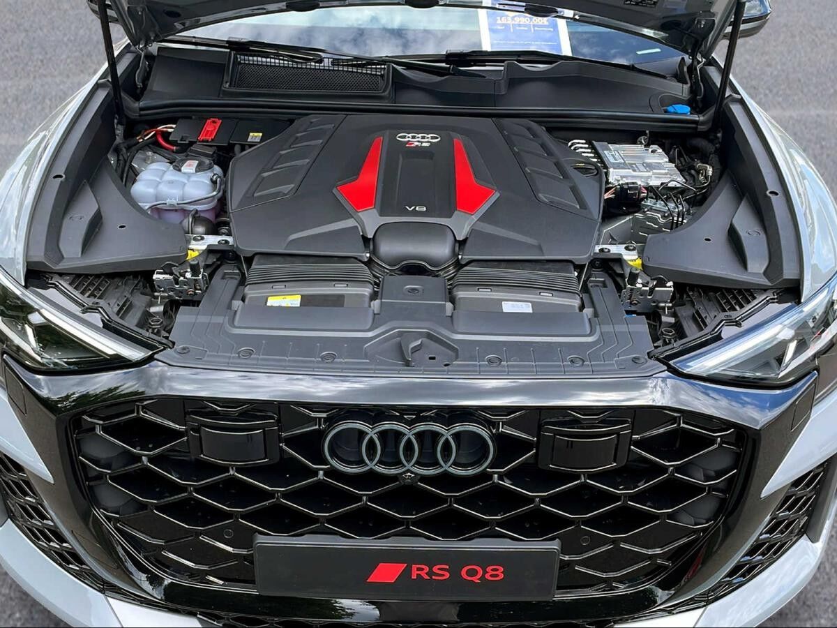 Audi RS Q8 SUV performance tiptronic *SOFORT VERFÜGBAR*