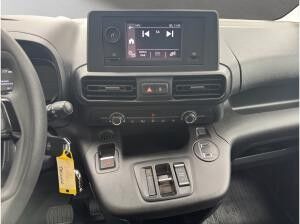 Toyota Proace City L1 verblecht 4-türig Electric Duty 50 kWh Vollelektrisch 100 kW (136 PS) stufenlose Automatik