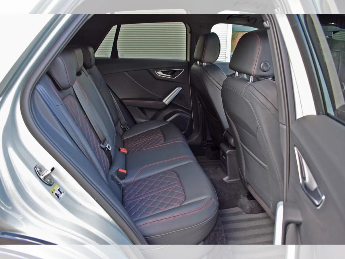Audi SQ2 2.0 TFSI qu/S-tr. *Matrix*AHK*Pano*RüKam*