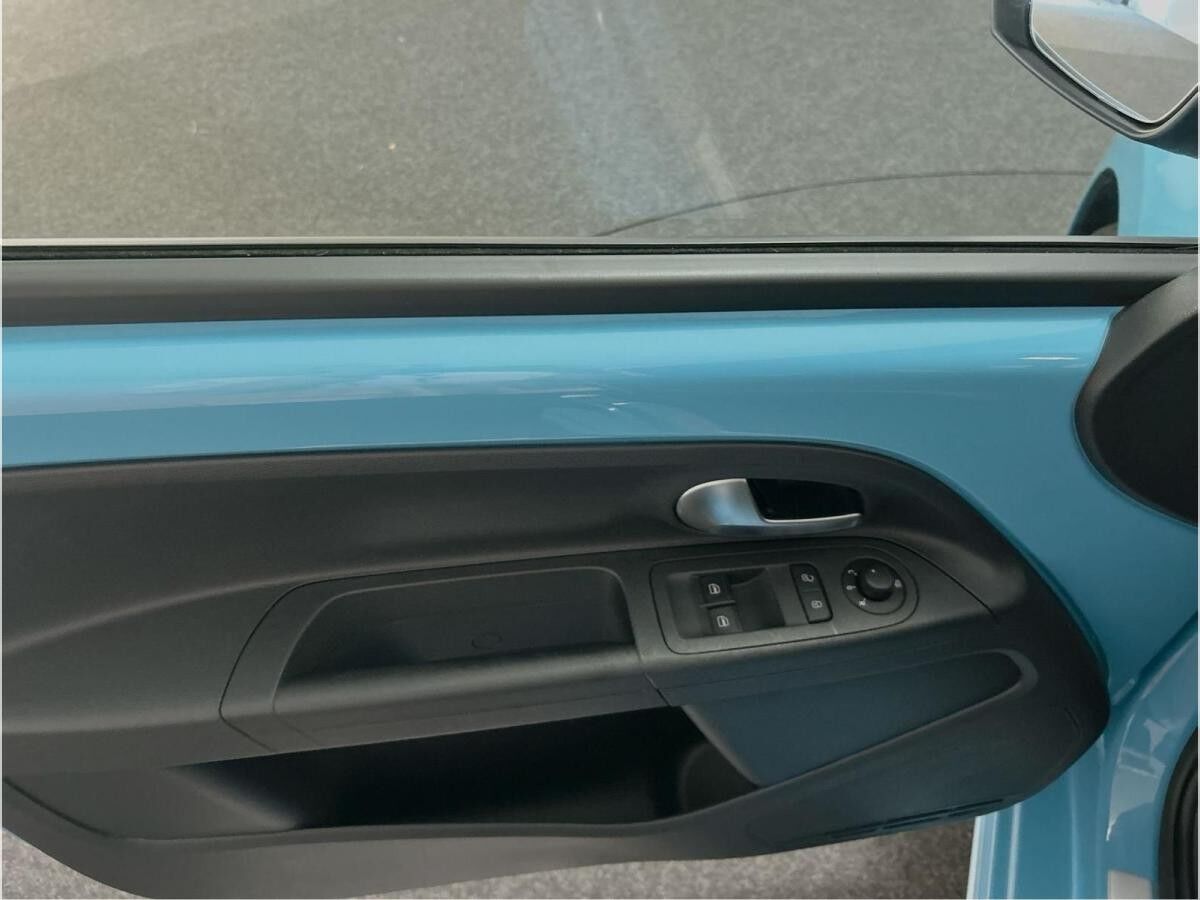 Volkswagen up! e- move