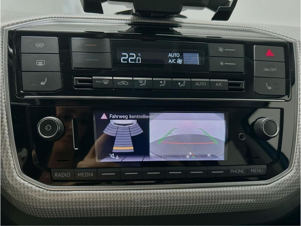 Volkswagen up! e- move