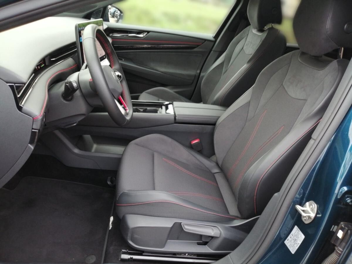 Volkswagen ID.7 Tourer GTX Pano 360° AHK Matrix DCC Navi WP