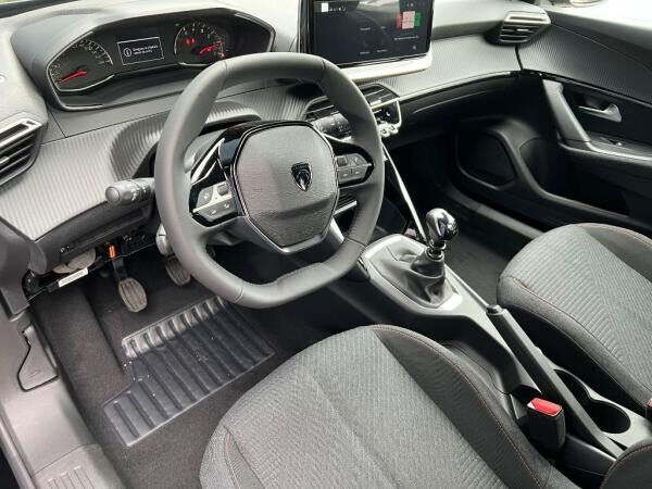 Peugeot 2008 BENZIN 100 Style*SOFORT VERFÜGBAR*Navigation*Sitzheizung