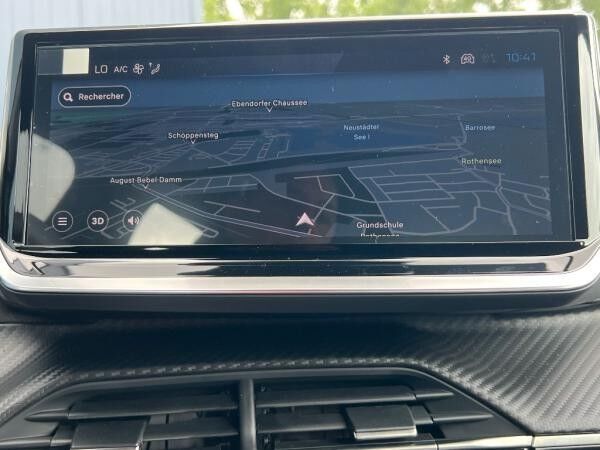 Peugeot 2008 BENZIN 100 Style*SOFORT VERFÜGBAR*Navigation*Sitzheizung