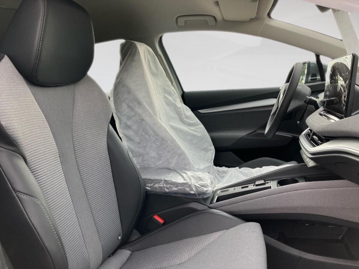 Skoda ENYAQ 60 Loft 1-Gang-Automatik.LED.AHK.WÄRMEPUMPE.KAMERA.CLIMA.NAV.SHZG