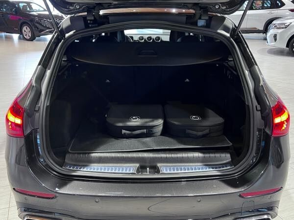 Mercedes-Benz C 300 e T-Modell AMG+LED+AHK+ACC