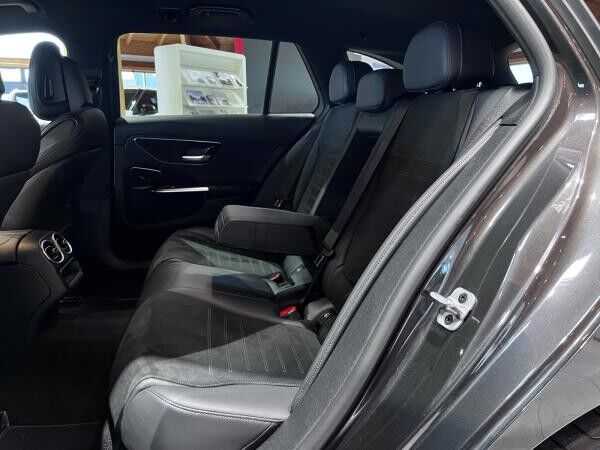 Mercedes-Benz C 300 e T-Modell AMG+LED+AHK+ACC