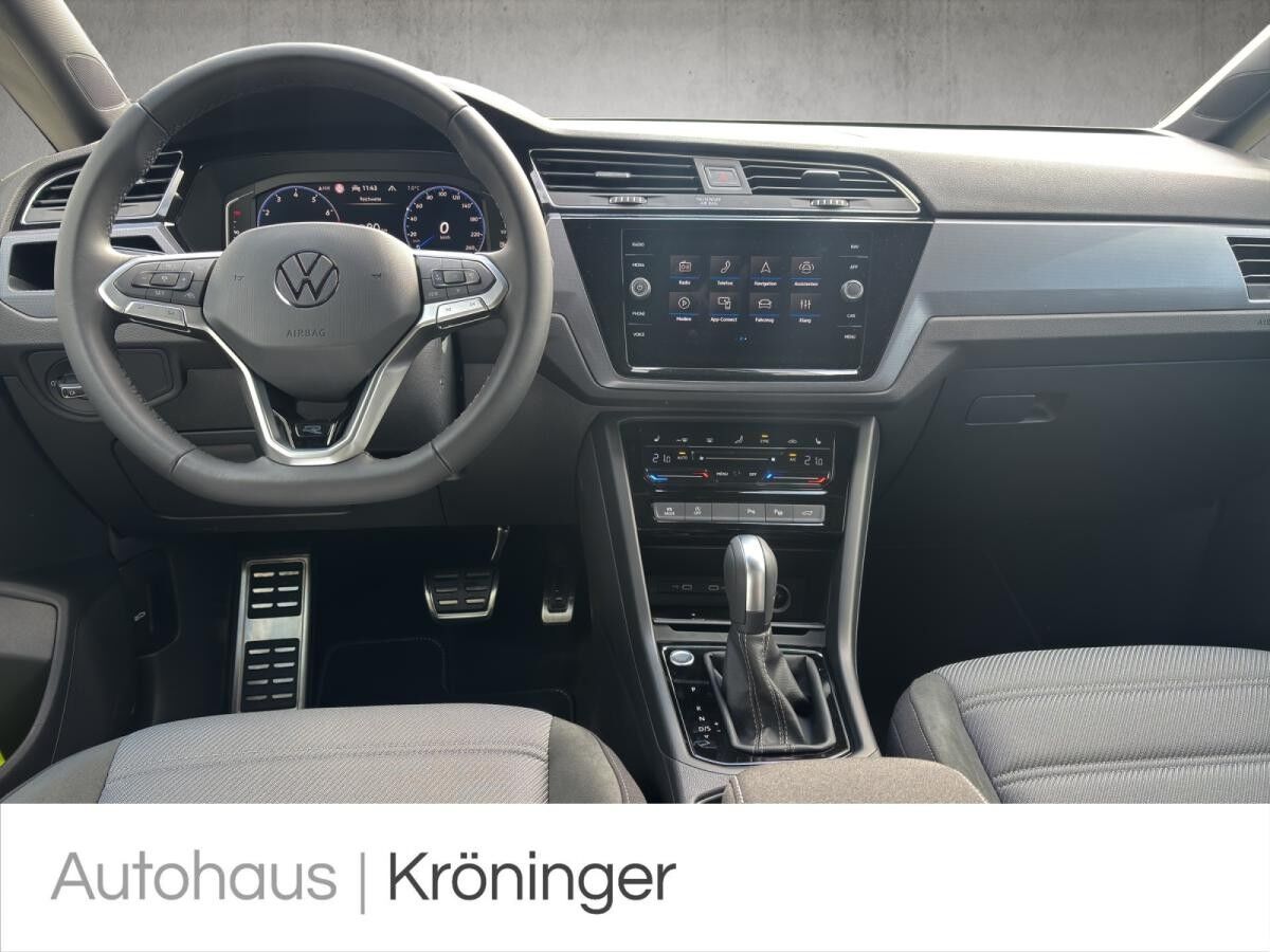 Volkswagen Touran Highline 1.5 TSI R-Line DSG AHK Navi