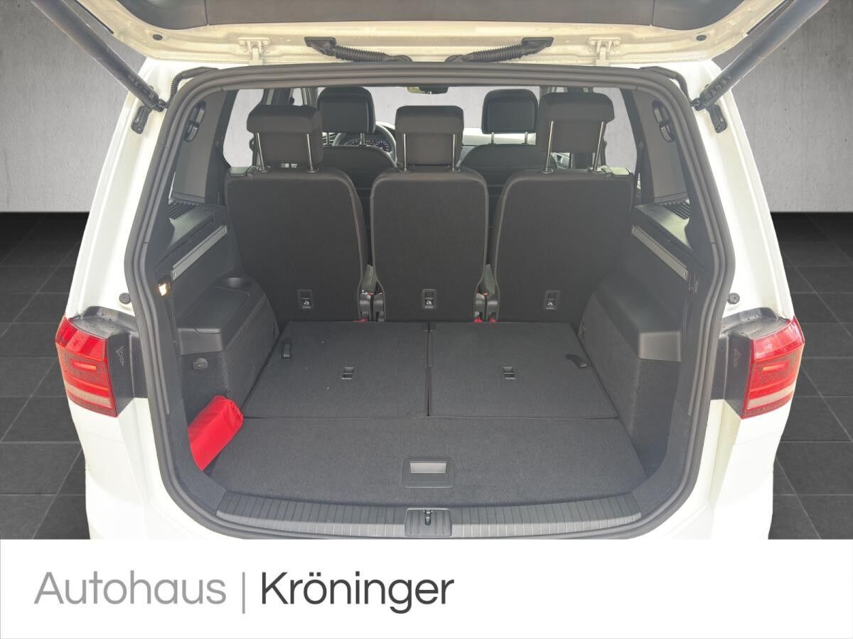 Volkswagen Touran Highline 1.5 TSI R-Line DSG AHK Navi