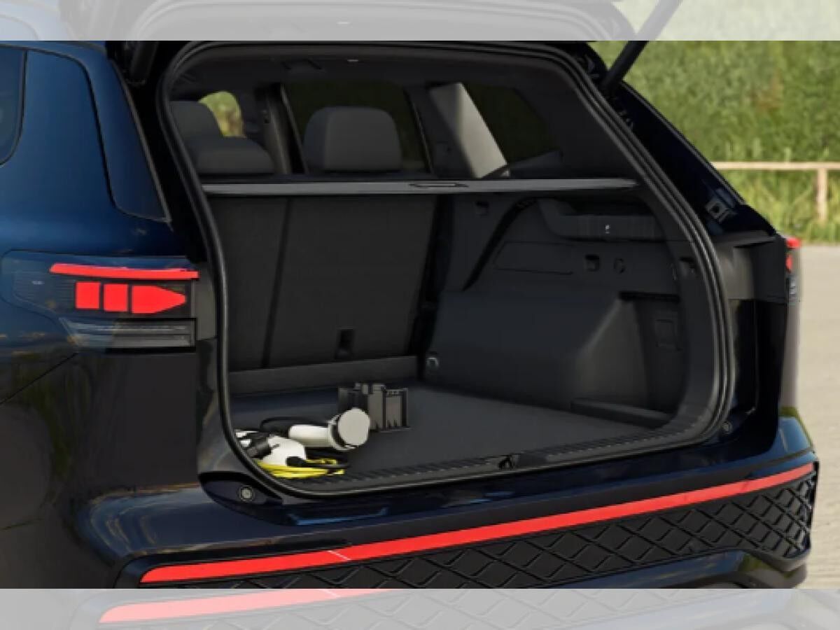 Volkswagen Tayron R-Line 1.5 eHybrid 177 PS+ 116 PS *BLACK STYLE*PANO*MATRIX*20 ZOLL*71.910€