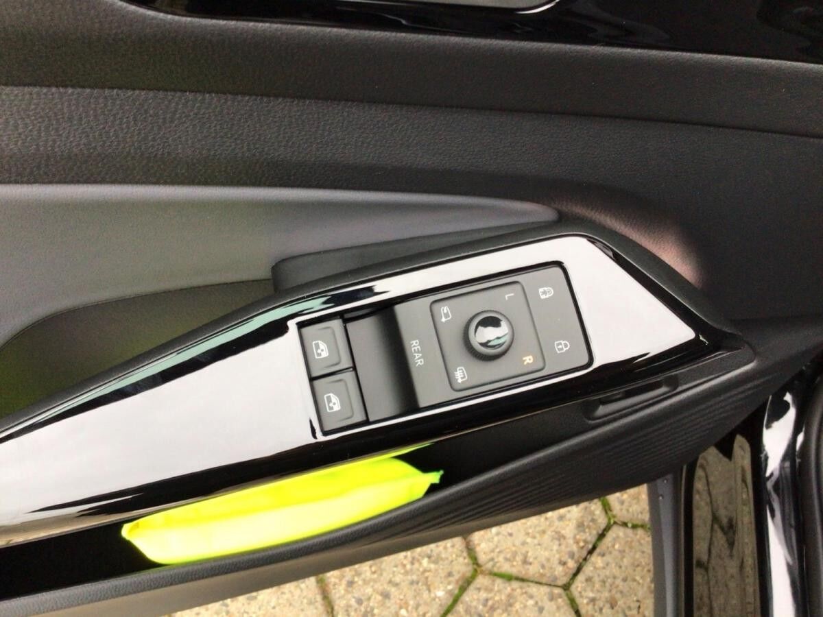 Volkswagen ID.4 Pro BLACK EDITION 🖤 210 kW | Sonderleasing & Ausstellerabverkaufsprämie sichern! ⚡️