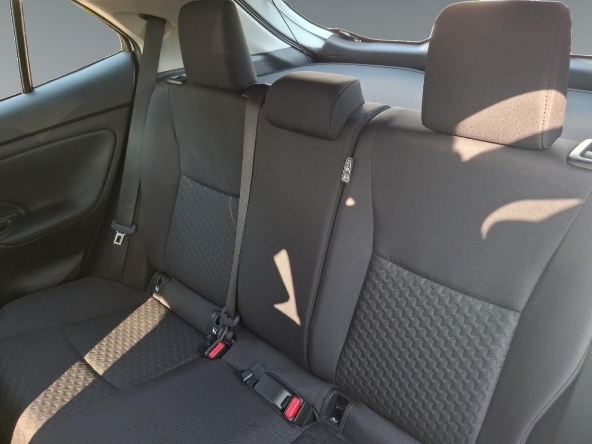 Toyota Yaris Cross 1.5 Business +R Kam+CarPlay+SHZ+LED+