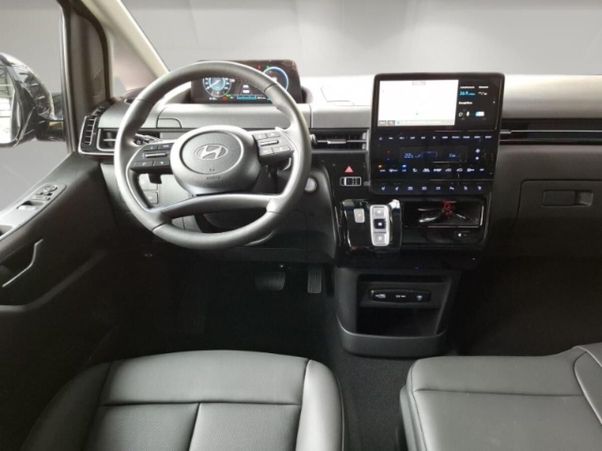 Hyundai STARIA Prime⚠️ | Automatik | LED | Rückfahrkamera | Navi | Klimaauto. | Leder