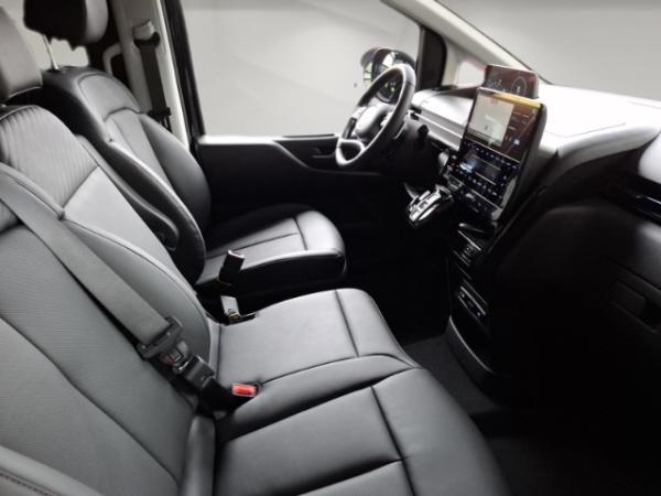 Hyundai STARIA Prime⚠️ | Automatik | LED | Rückfahrkamera | Navi | Klimaauto. | Leder