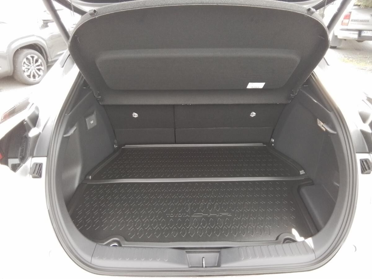 Toyota C-HR - 2.0 l Plug-In Teamplayer *Technik*