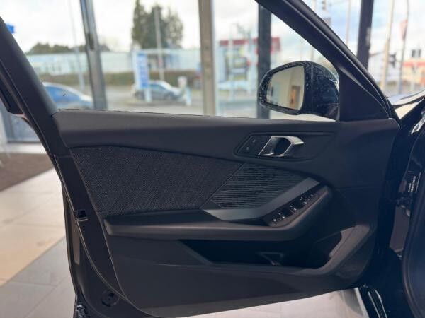 BMW 118 d LED PDC