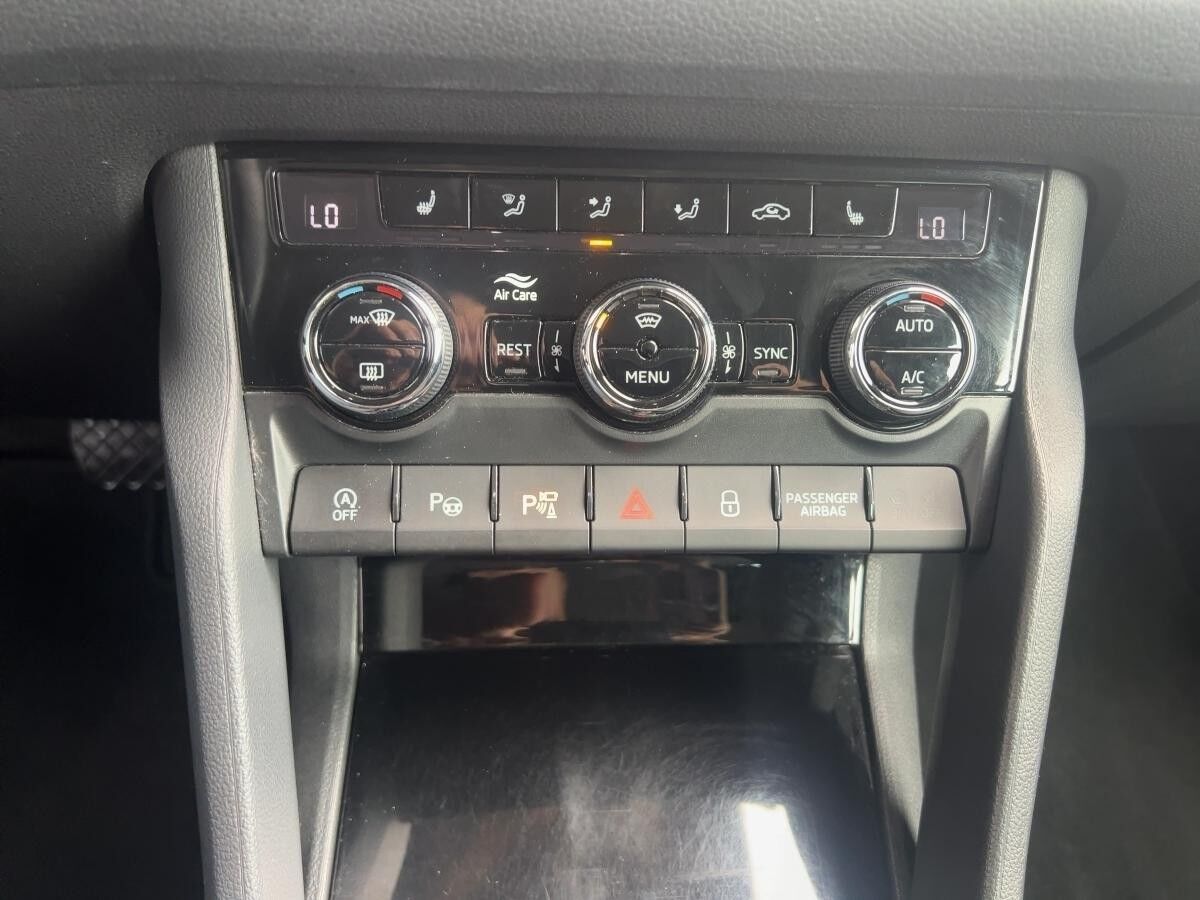 Skoda Kodiaq 2.0 TDI 4x4 DSG Drive CLEVER 7-Sitzer Skoda Kodiaq 2.0 TDI 4x4 DSG Drive CLEVER 7-Sitzer