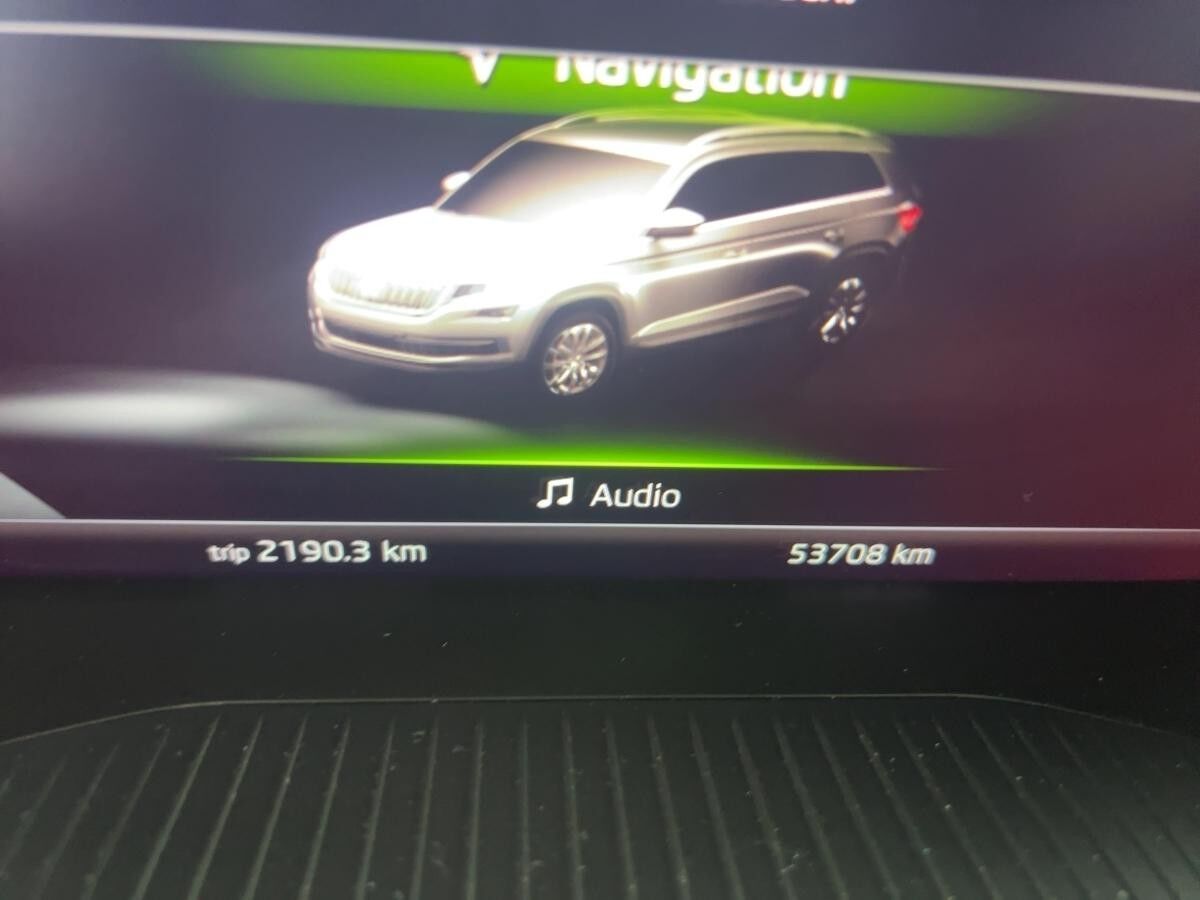 Skoda Kodiaq 2.0 TDI 4x4 DSG Drive CLEVER 7-Sitzer Skoda Kodiaq 2.0 TDI 4x4 DSG Drive CLEVER 7-Sitzer