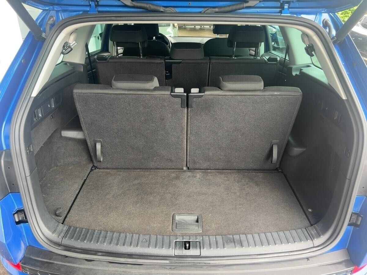 Skoda Kodiaq 2.0 TDI 4x4 DSG Drive CLEVER 7-Sitzer Skoda Kodiaq 2.0 TDI 4x4 DSG Drive CLEVER 7-Sitzer