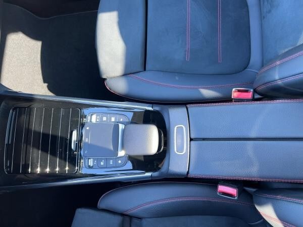 Mercedes-Benz GLB 200 200 d AMG Line