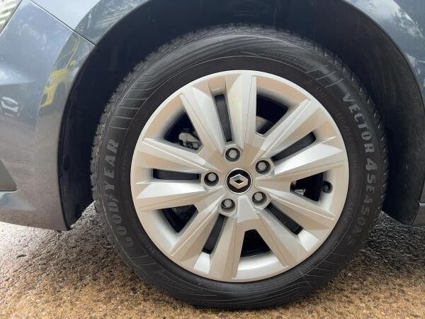 Renault Megane 1.3 TCE 140 EDITION