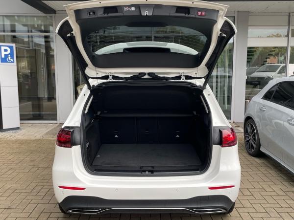 Mercedes-Benz B 180 Progressive Multibeam Rückfahrkamera AHK