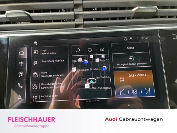Audi RS Q8 performance tiptronic *AHK*Panorama*Standheizung*Head-Up*AssistenzPlus*