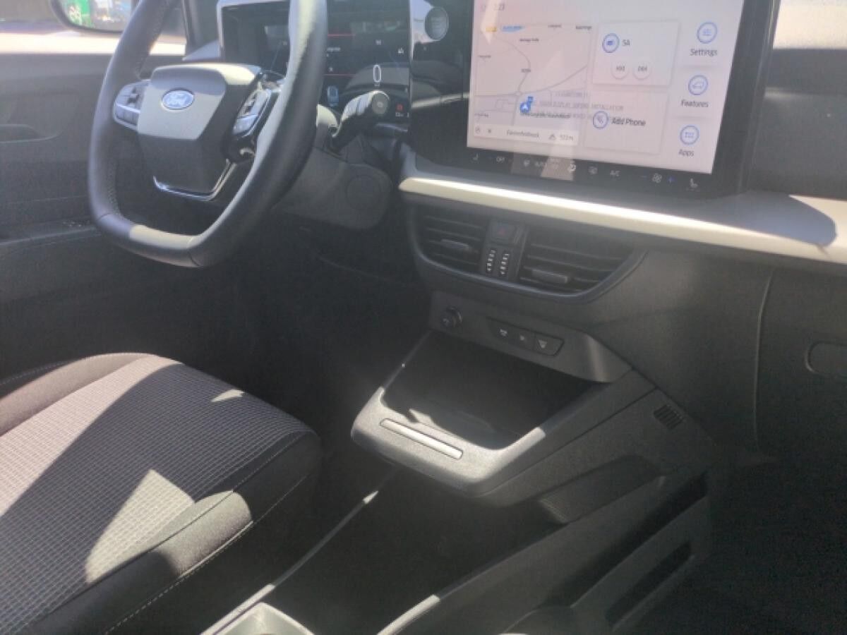 Ford Transit Courier BEV Limited *Sofort Verfügbar*