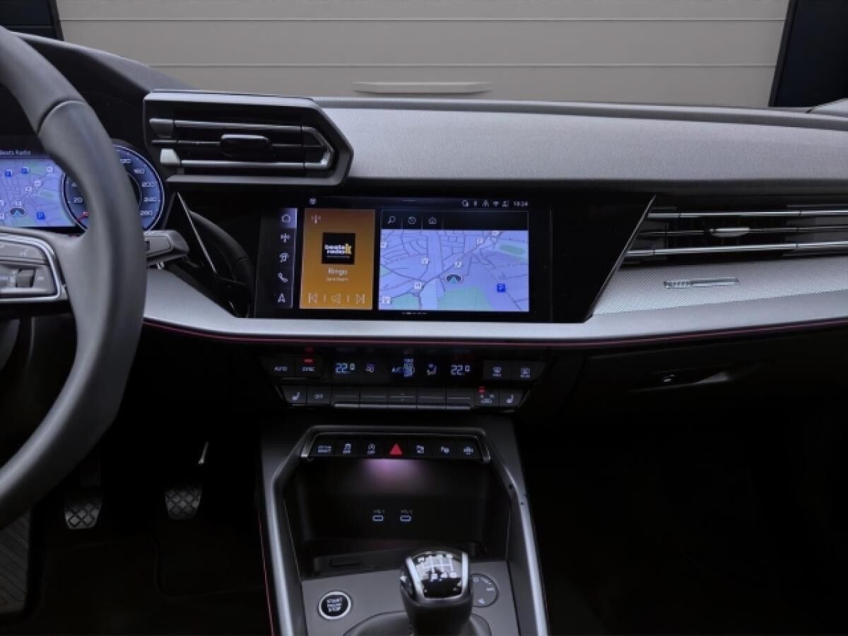 Audi A3 Sportback 30 TFSI NAVI+ KAMERA PDC SITZHZG LED