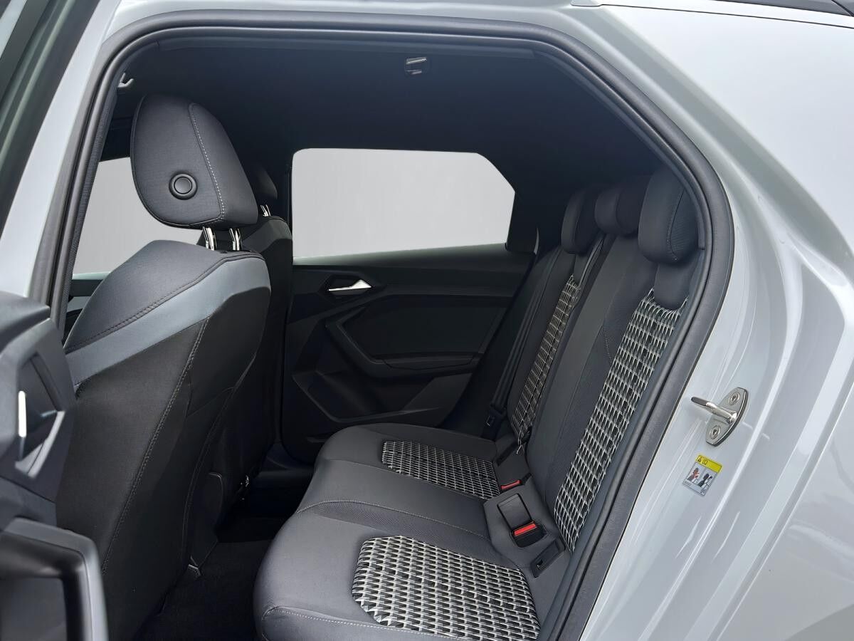 Audi A1 Sportback S line 35 TFSI S tronic KAMERA + LED + INTERFACE + VIRTUAL