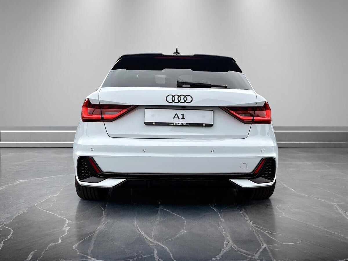 Audi A1 Sportback S line 35 TFSI S tronic KAMERA + LED + INTERFACE + VIRTUAL