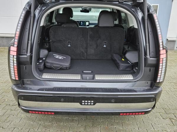 Hyundai IONIQ 9 6-Sitzer UNIQ Pano-Glas-Schiebed. Swivel-Pak.