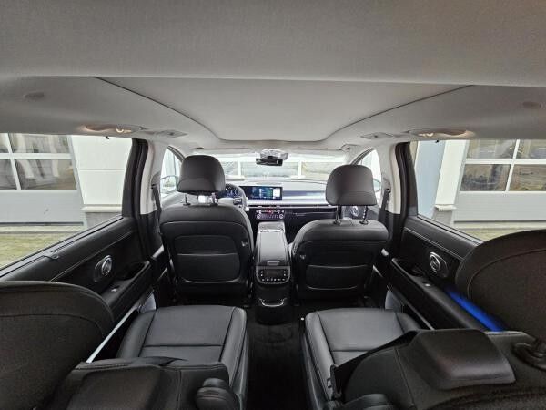 Hyundai IONIQ 9 6-Sitzer UNIQ Pano-Glas-Schiebed. Swivel-Pak.