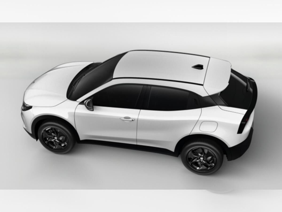 Alfa Romeo Junior IBRIDA 107kW (145 PS) - Privat