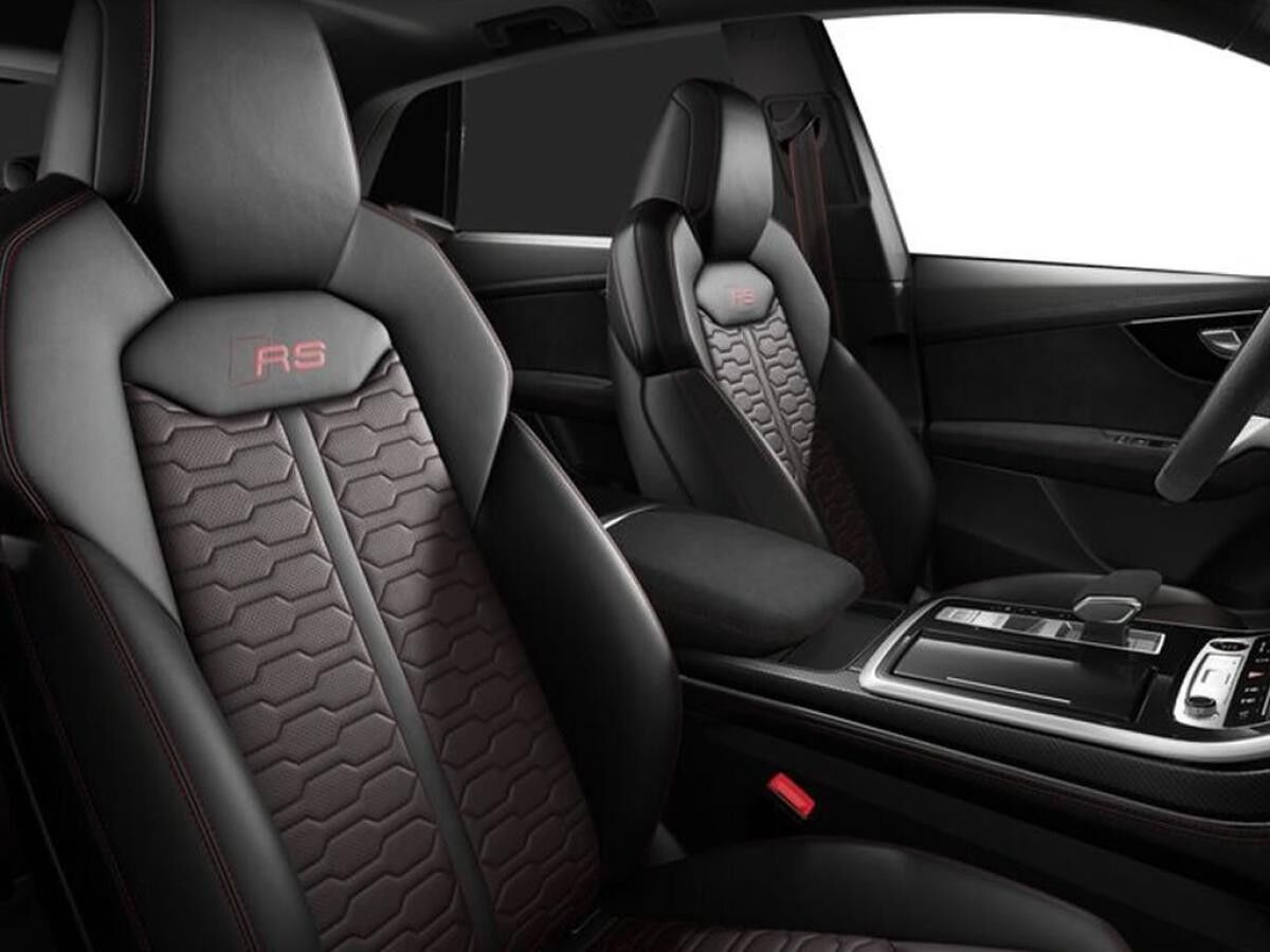 Audi RS Q8 SUV performance tiptr. Vmax305 FwPakAdvanc