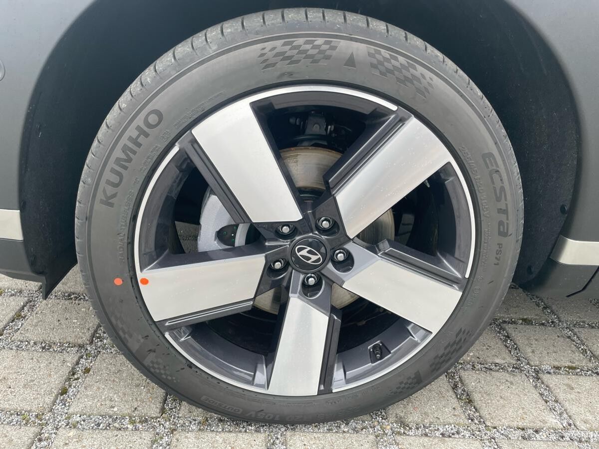 Hyundai SANTA FE PHEV SIGNATURE  (5-Sitzer)