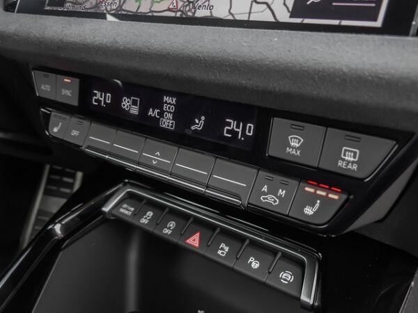 Audi RS3 RS 3 Sportback Schalensitze/Matrix/Sonos/280Km/h