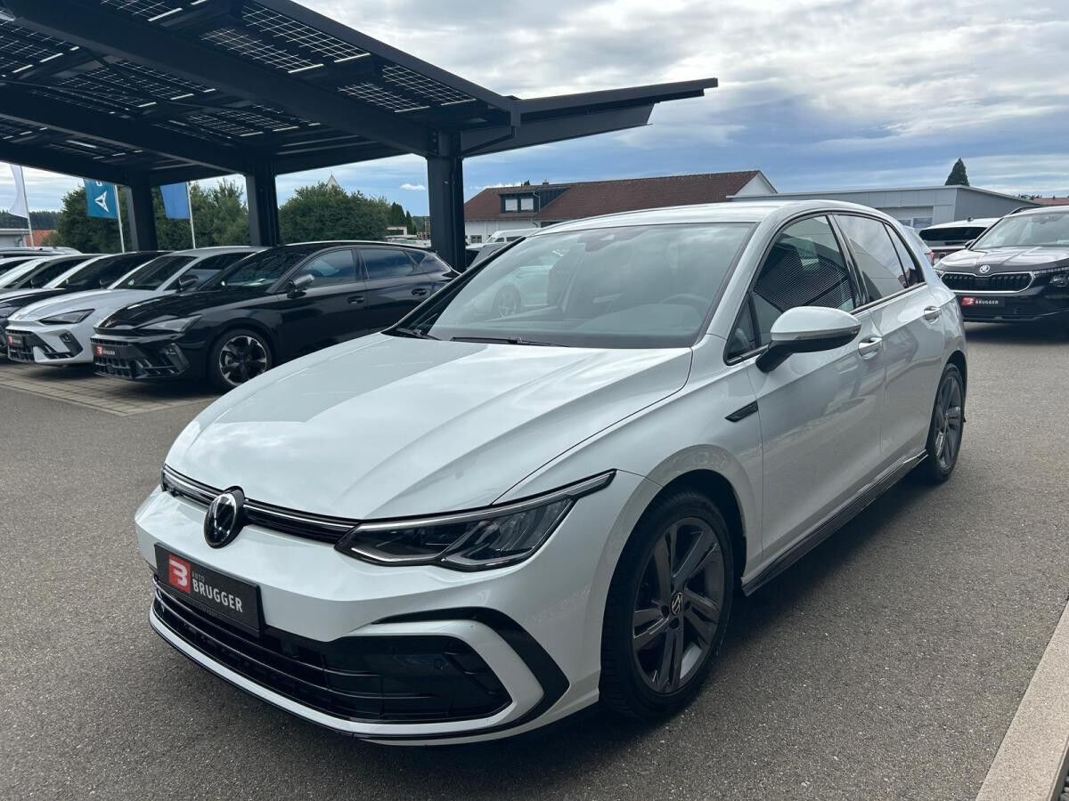 Volkswagen Golf 1.5 TSI R-LINE ACC LED KAMERA APPLE-CAR-PLAY