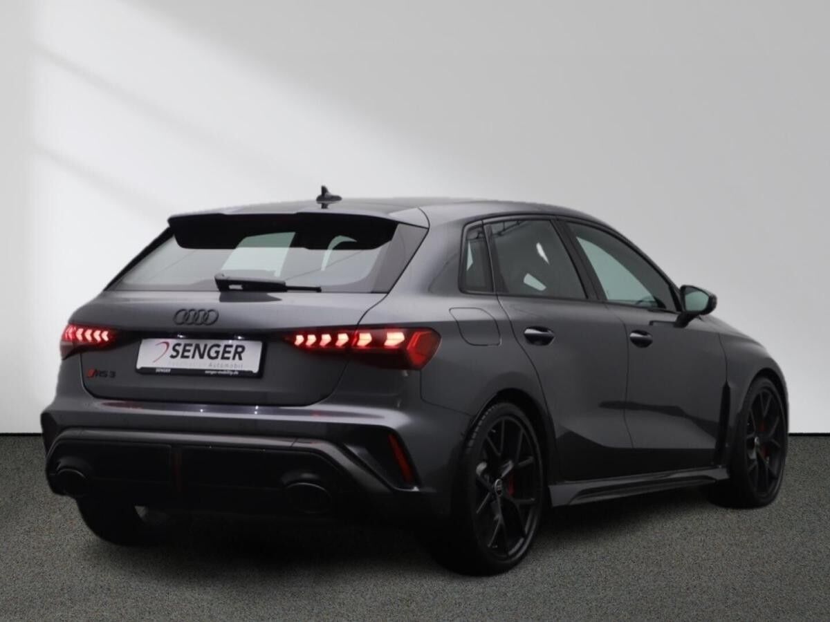 Audi RS3 Sportback S tronic Digi-Cockpit 360° Kamera