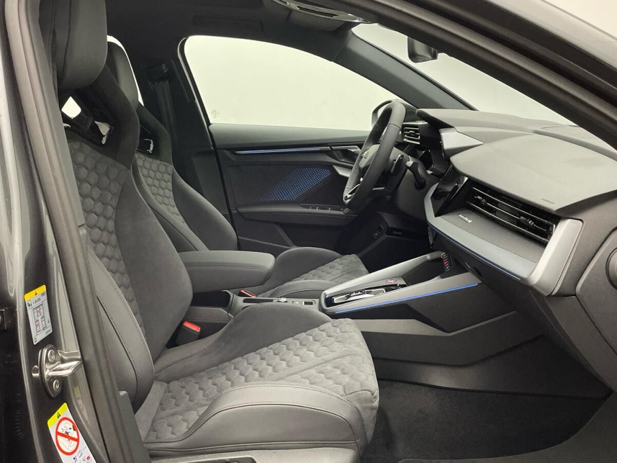 Audi RS3 Sportback S tronic Digi-Cockpit 360° Kamera